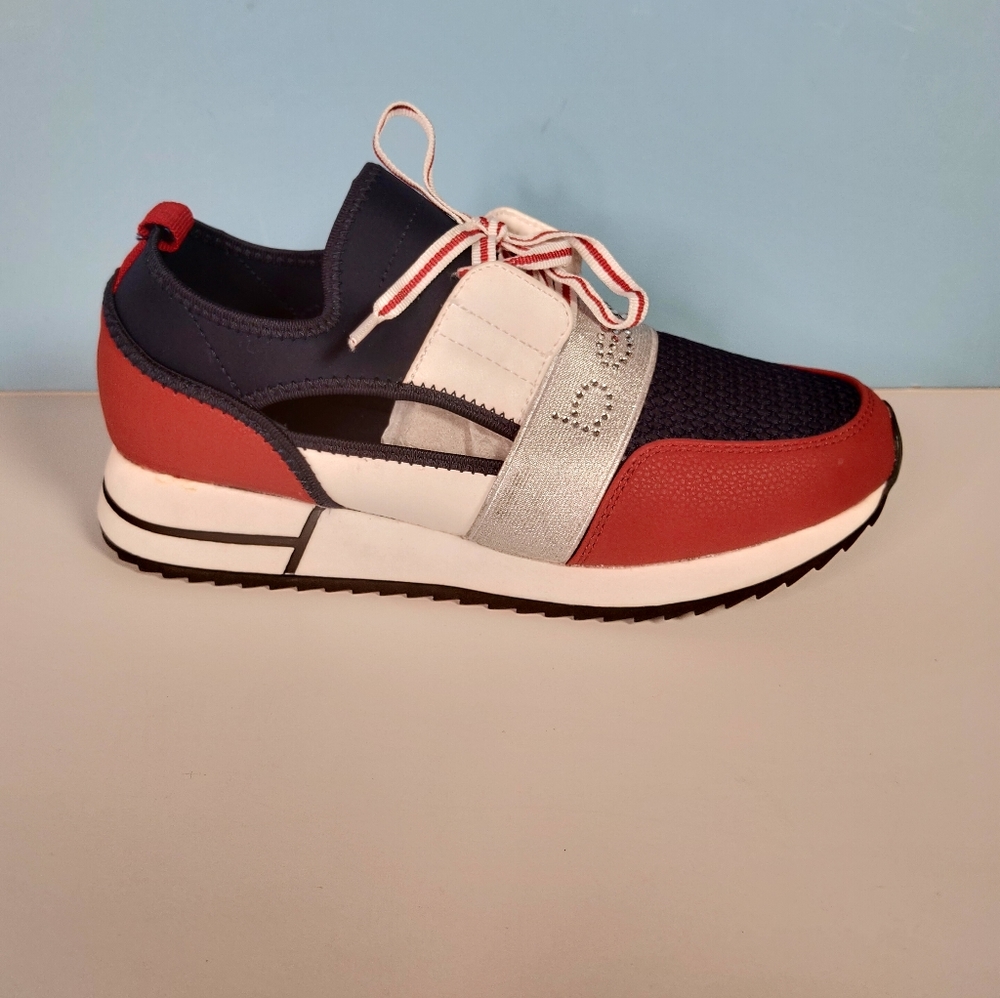 BeBe Sneakers